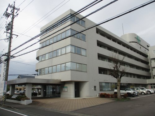 病院　山内ホスピタル（病院）まで743m