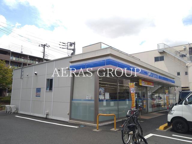 コンビニ　ローソン 足立六月一丁目店（コンビニ）まで322m