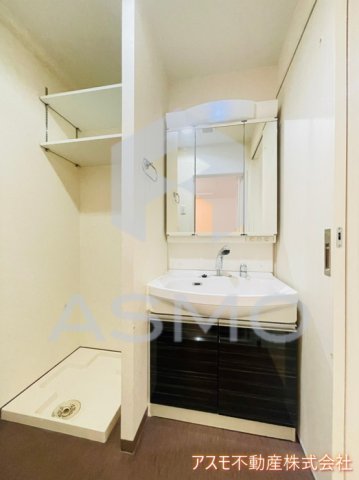 洗面設備　同マンション別部屋参考写真