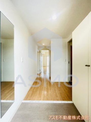 玄関　同マンション別部屋参考写真