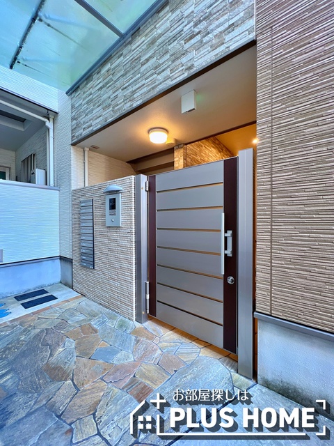 エントランス　☆オートロック完備☆