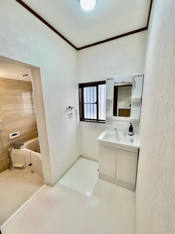 洗面設備　綺麗な洗面室