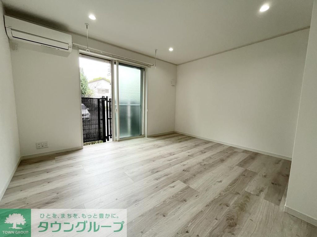 居室・リビング　他部屋参考画像です