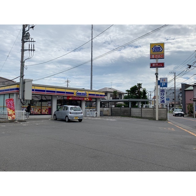コンビニ　ミニストップ（コンビニ）まで105m