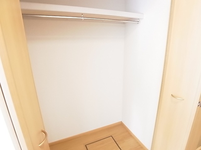 収納　同型反転参照