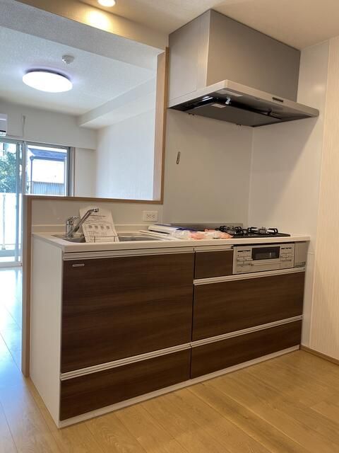 キッチン　3口グリル付システムキッチン