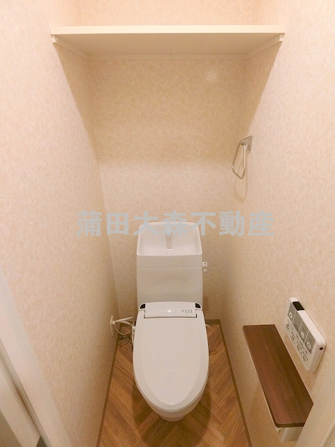 トイレ　トイレ　温水洗浄便座