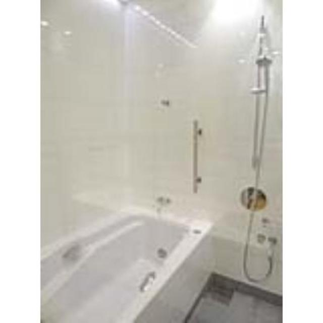 バス・シャワールーム　※写真は同タイプ住戸です。