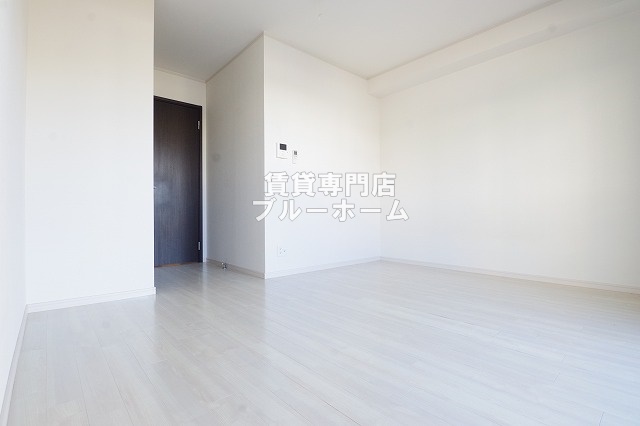 その他　別角度からの洋室です！