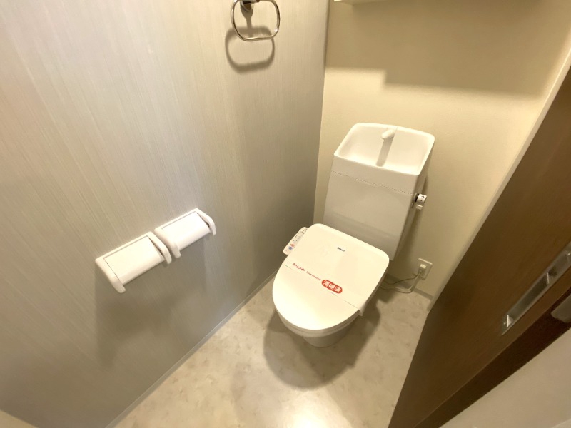 トイレ　温水洗浄便座です！