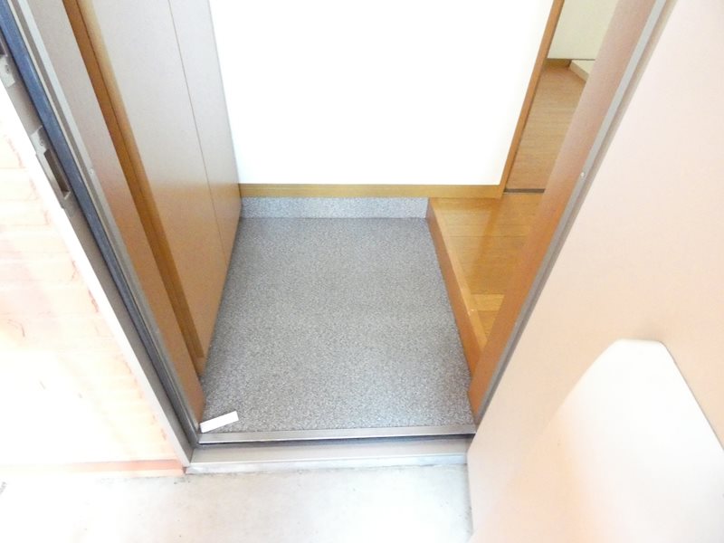 玄関　同タイプのお部屋の写真です