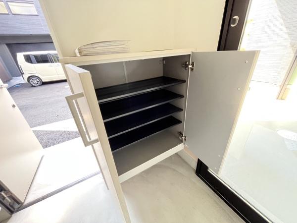 その他設備　下駄箱あります！