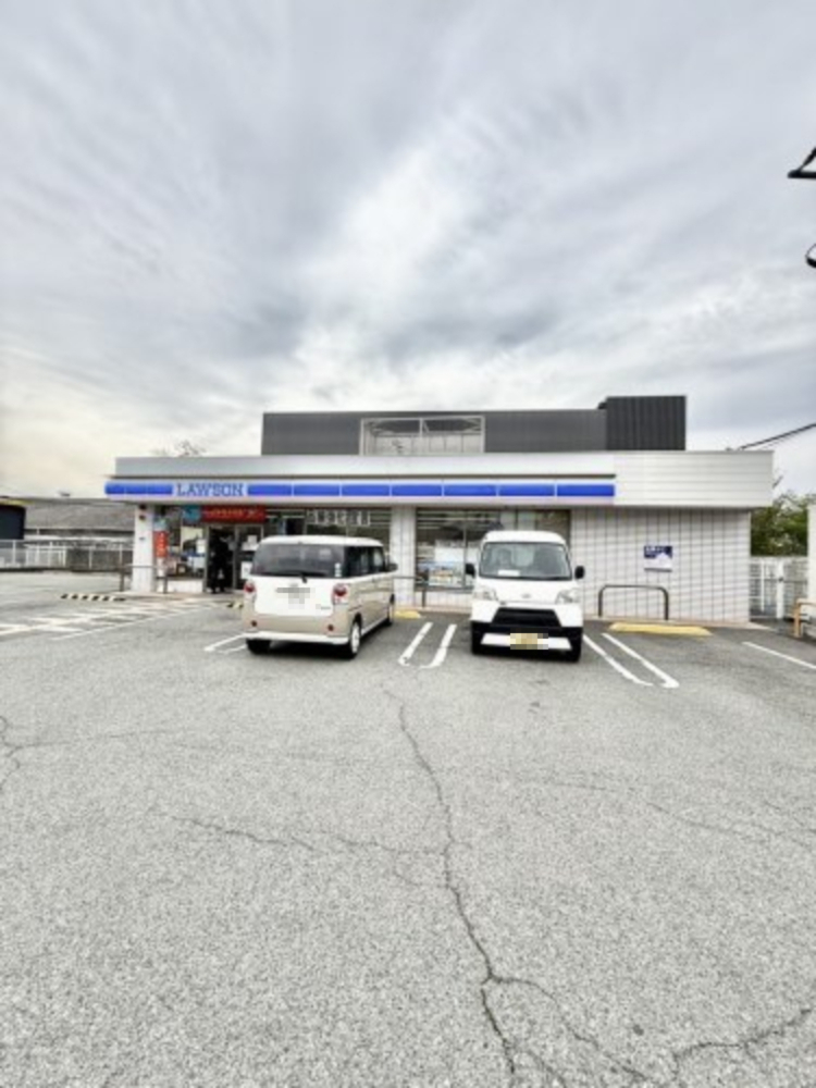 コンビニ　ローソン 尼崎猪名寺二丁目店（コンビニ）まで1366m