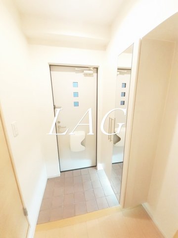 玄関　玄関です。