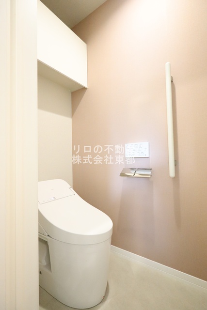 トイレ　※モデルルーム仕様です（家具付きではありません）
