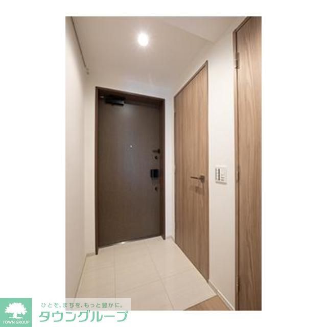 玄関　※写真は同タイプ住戸です。