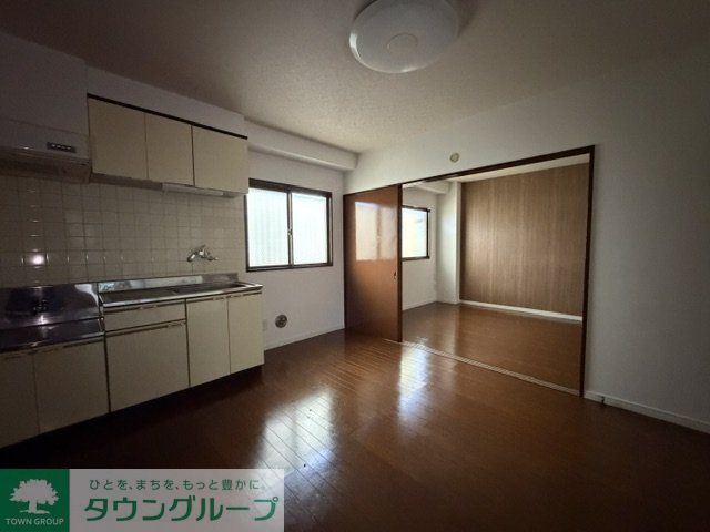 クレッセントパーク与野の居間写真