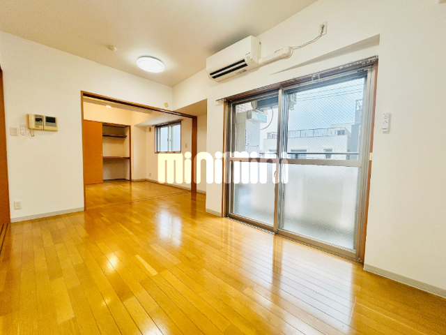居室・リビング　広々使える２Ｋのお部屋