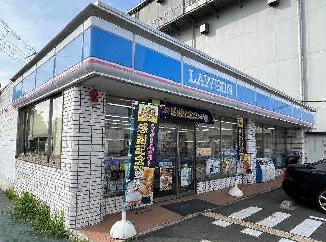 その他　ローソン摂津鳥飼上二丁目店（その他）まで777m