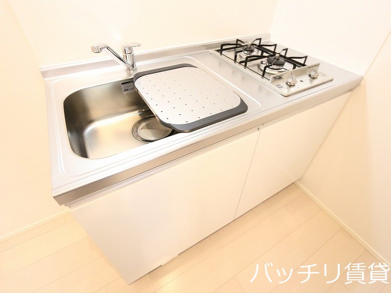 キッチン　画像は、同型タイプの為、現状を優先いたします。