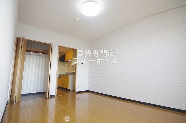 その他　洋室の別アングルです！