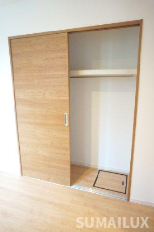 収納　同施工会社の類似の画像となります