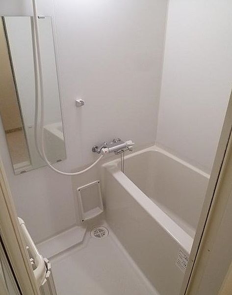 バス・シャワールーム　※別部屋の参考写真です。