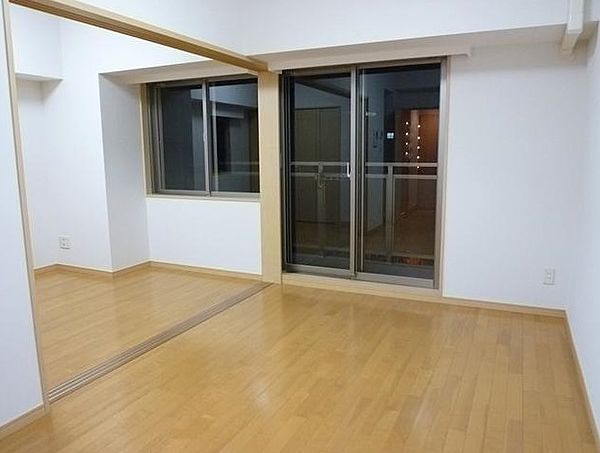 居室・リビング　※別部屋の参考写真です。
