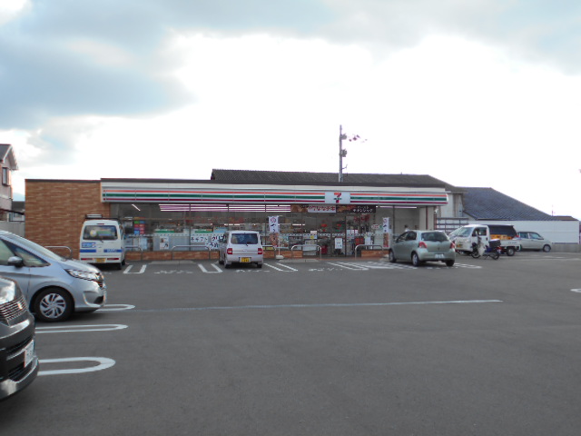 コンビニ　セブンイレブン（コンビニ）まで2116m