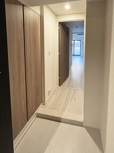 玄関　※写真は同タイプ住戸です。