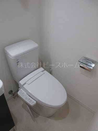 トイレ　※別号室参考写真