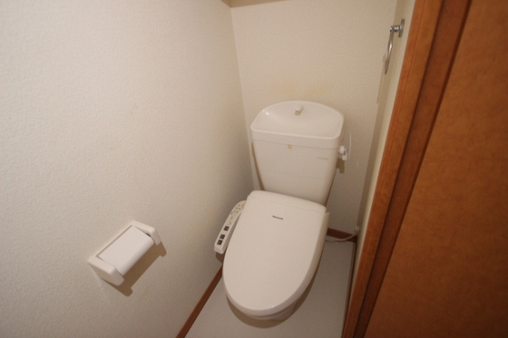 トイレ　※別号屋の写真です