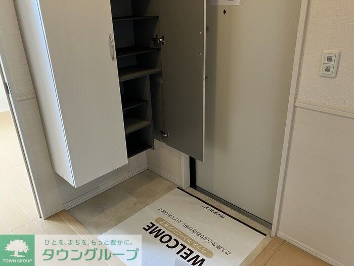 玄関　お問合せはタウンハウジングまで！※現地待合わせ相談可能