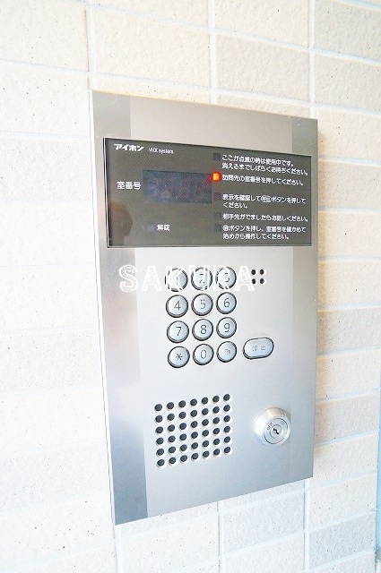 セキュリティ　女性の方でも安心のモニター付きオートロック♪
