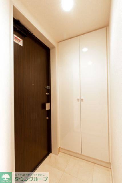 玄関　※写真は同タイプ住戸です。