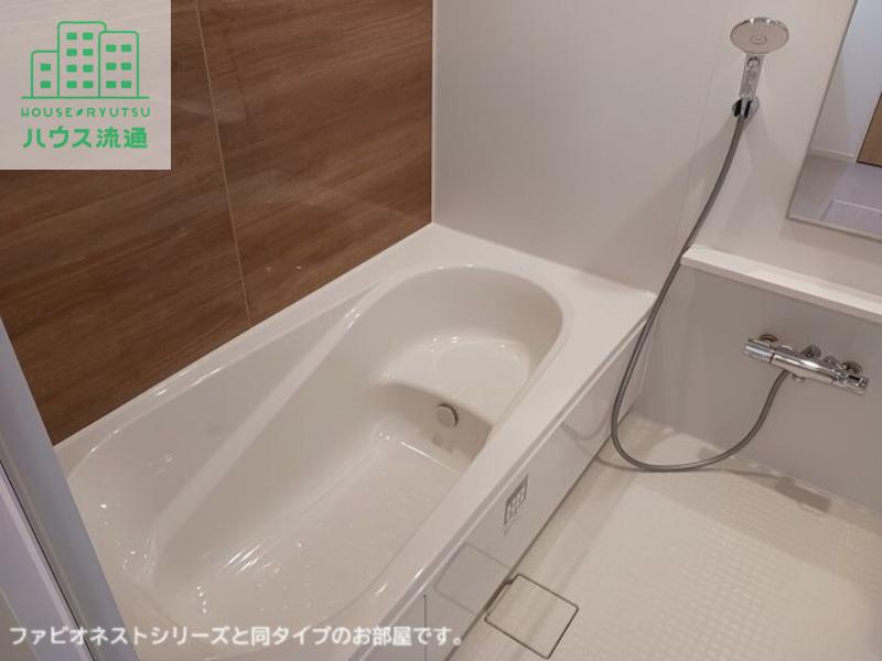 バス・シャワールーム　※同タイプのお部屋の写真です