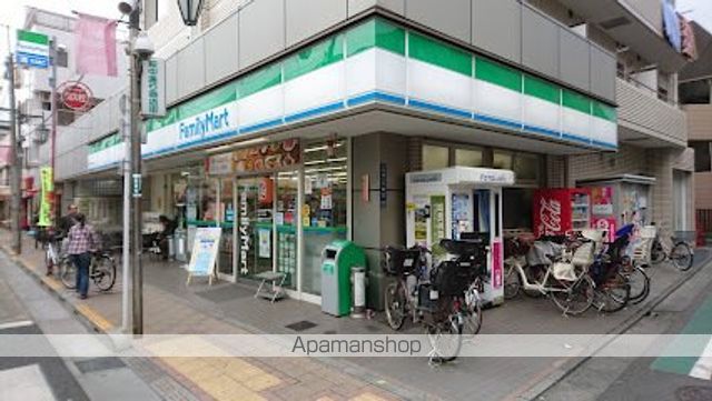 コンビニ　ファミリーマート竹内萩中店（コンビニ）まで393m