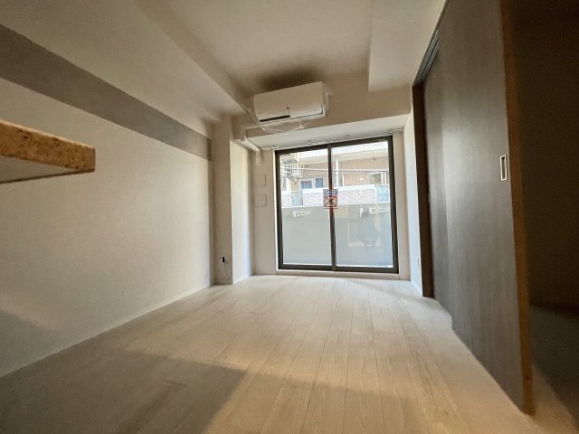 居室・リビング　ゆったり過ごせる居間です