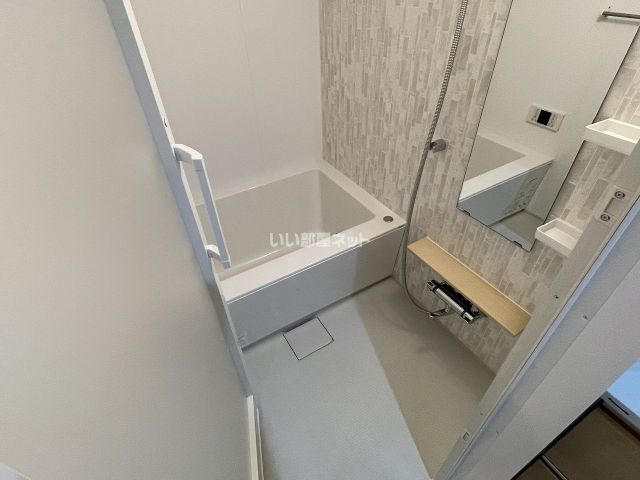 ロイヤルスクエア徳川の風呂写真