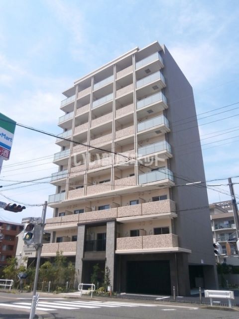 ロイヤルスクエア徳川の外観写真