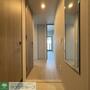 玄関　※写真は同タイプ住戸です。