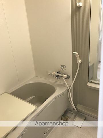 地下鉄東山線 本山駅 徒歩6分 2階建 築20年の風呂写真