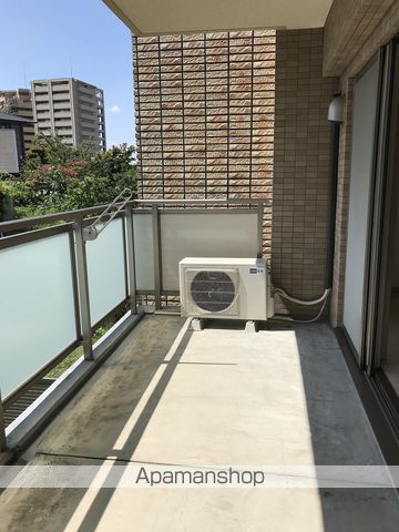 地下鉄東山線 本山駅 徒歩6分 2階建 築20年の内装写真