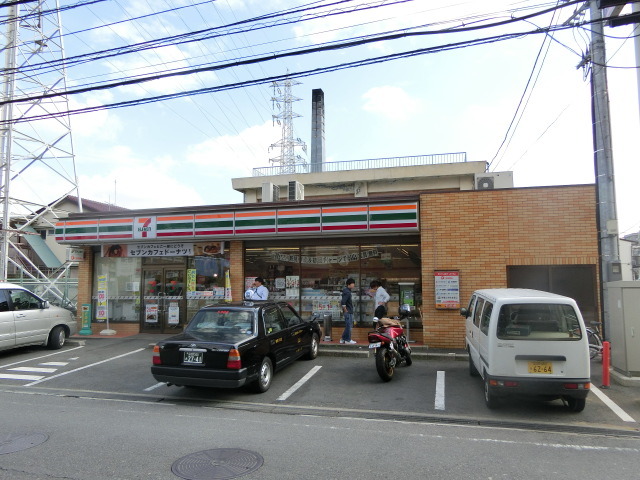 コンビニ　セブンイレブン船橋本中山２丁目店（コンビニ）まで262m