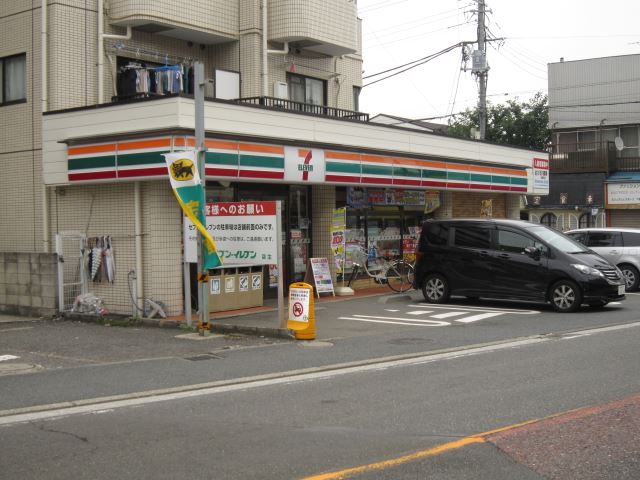 コンビニ　セブンイレブン（コンビニ）まで370m