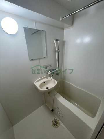 バス・シャワールーム　別部屋参考写真