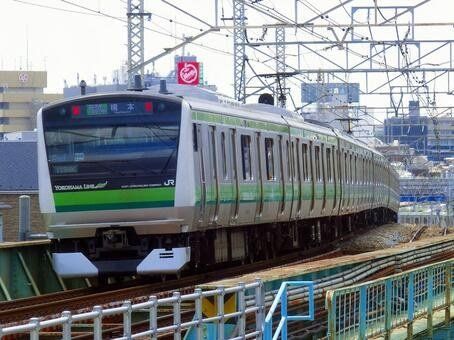 その他　横浜線のE233系電車（東神奈川―大口間）