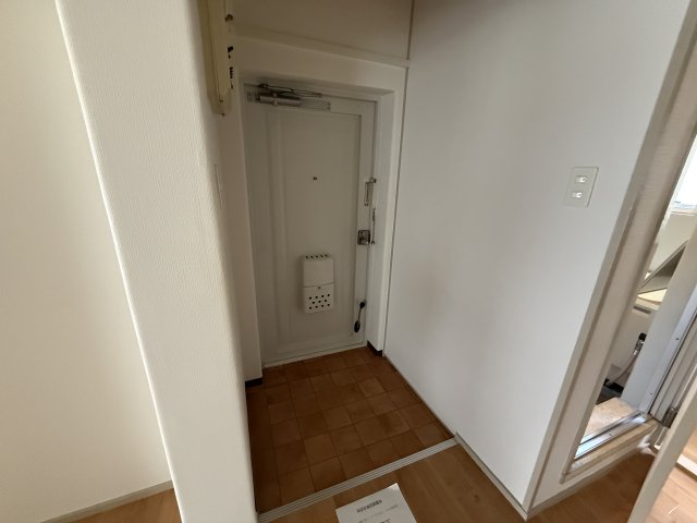 姫路青山5号棟の玄関写真