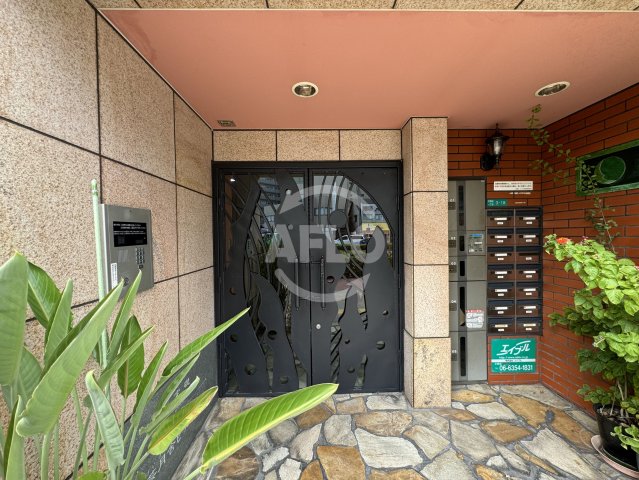 エントランス　クレセントコート　エントランス