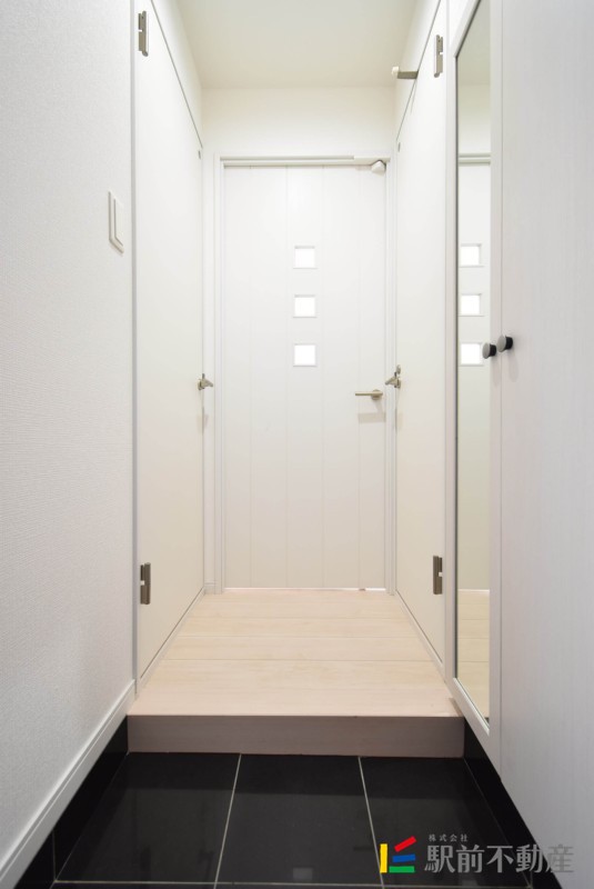玄関　※同タイプ別部屋